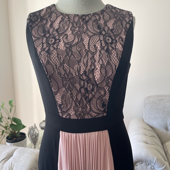 JS Collections Formal Dress - Size 6 + Evening Clutch - Picture 2 of 12